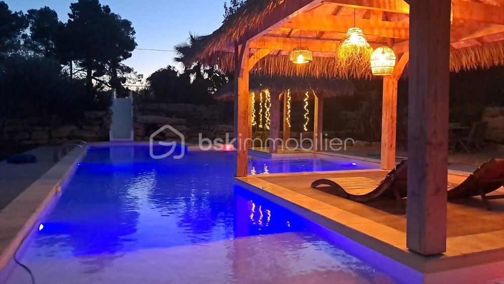 � vendre  Propri�t�/ch�teau Uchaux (84100)