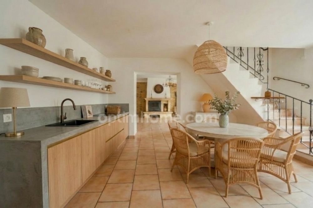 � vendre  Maison Orange (84100)