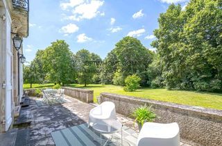  Maison � vendre 11 pi�ces 437 m�