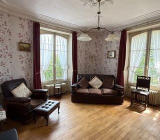  Maison � vendre 8 pi�ces 220 m�