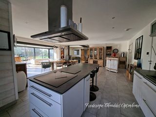  Propri�t�/ch�teau � vendre 6 pi�ces 225 m�