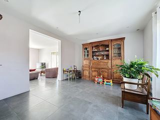  Villa � vendre 9 pi�ces 256 m�