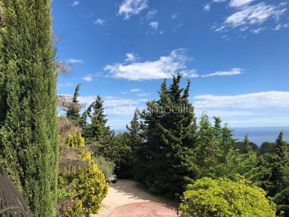 � vendre  Villa La Turbie (06320)