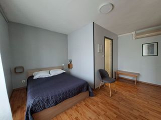  Immeuble � vendre 9 pi�ces 307 m�