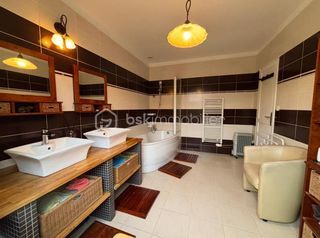  Maison � vendre 7 pi�ces 191 m�