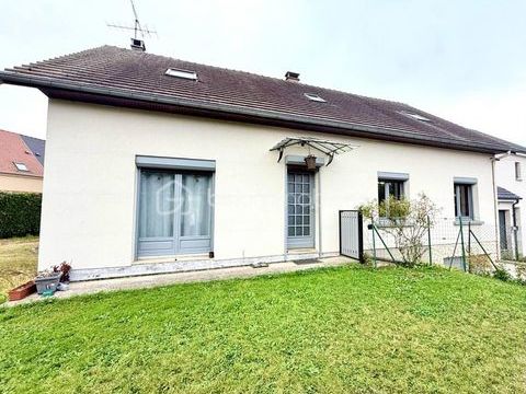   Maison � rafraichir / 5 Chambres / Sous-Sol Total Maison - 7 pi�ce(s) - 161 m�