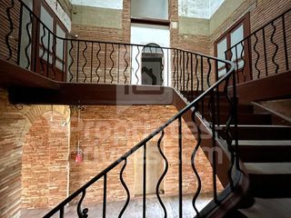  Immeuble � vendre 15 + pi�ces 548 m�