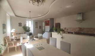  Maison � vendre 8 pi�ces 226 m�