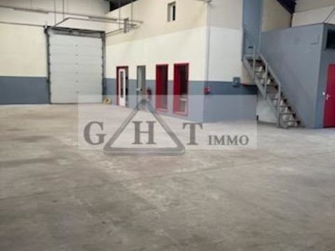 ENTREPOT 265 M&sup2; A LOUER BRIE COMTE ROBERT 2250 77170 Brie comte robert