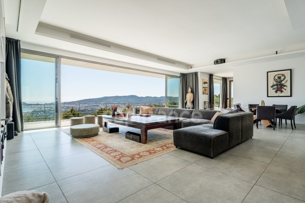 � vendre  Propri�t�/ch�teau Ceyreste (13600)