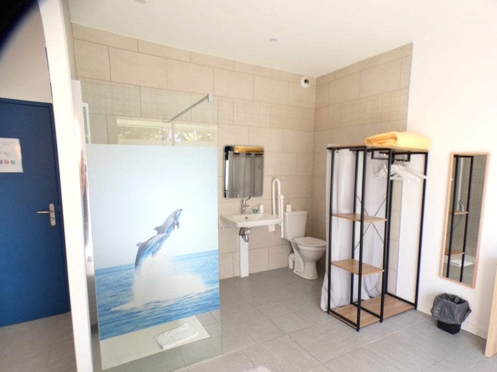 � vendre  Propri�t�/ch�teau Vias (34450)