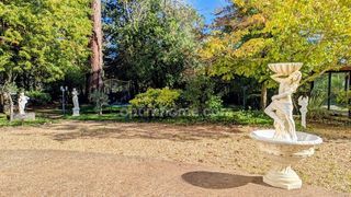  Propri�t�/ch�teau � vendre 14 pi�ces 450 m�