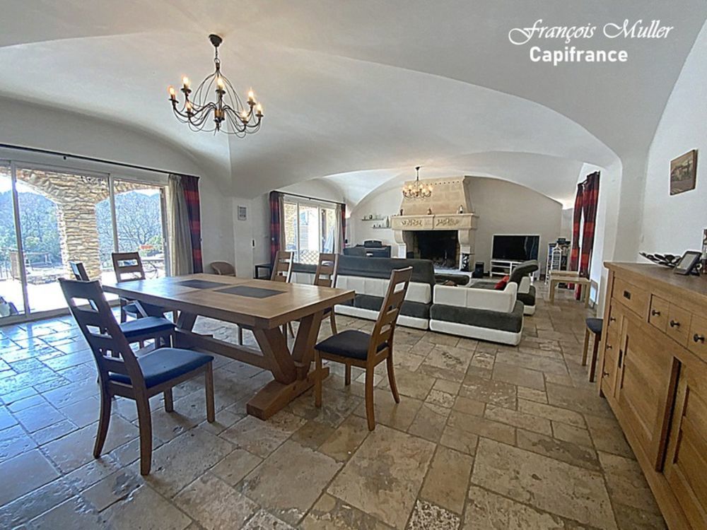 � vendre  Propri�t�/ch�teau Banon (04150)
