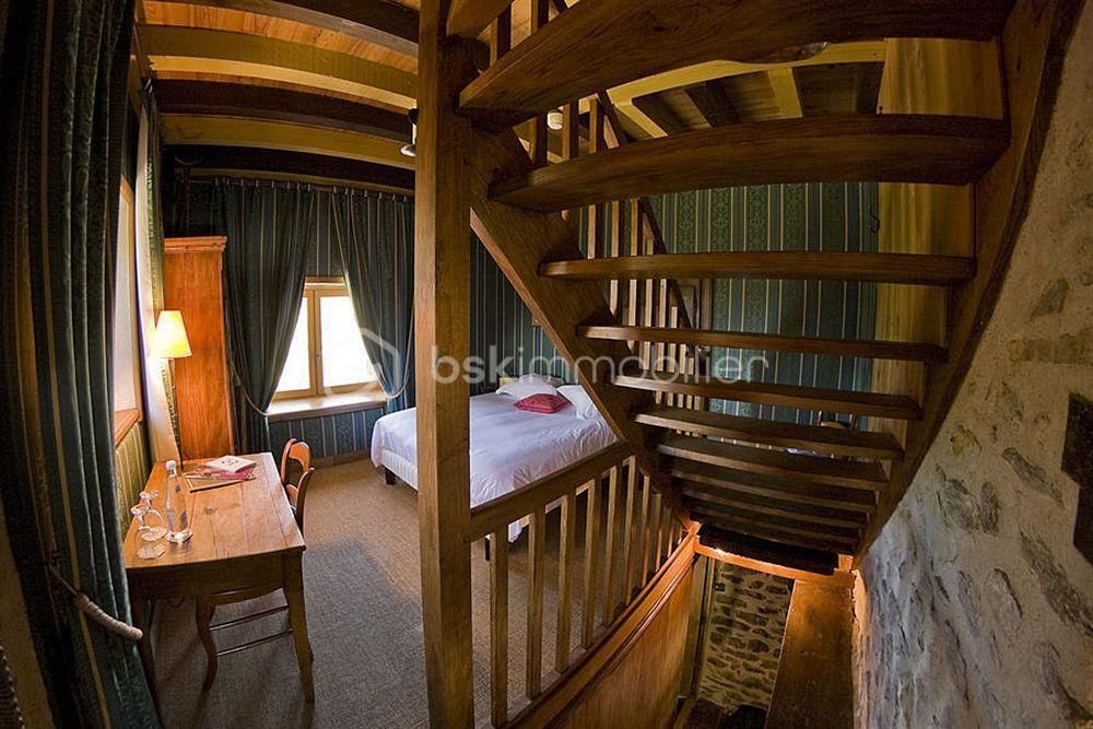 � vendre  Propri�t�/ch�teau Saint-Flour (15100)