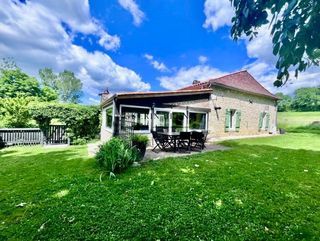  Propri�t�/ch�teau � vendre 11 pi�ces 180 m�