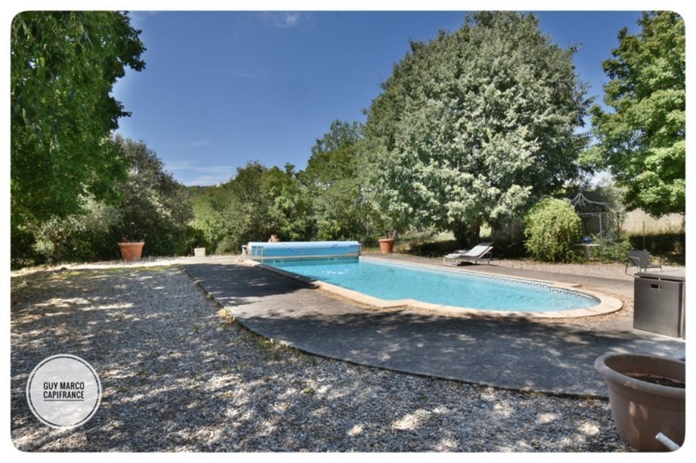 � vendre  Villa Le Tholonet (13100)