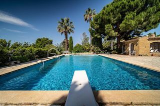  Propri�t�/ch�teau � vendre 11 pi�ces 350 m�