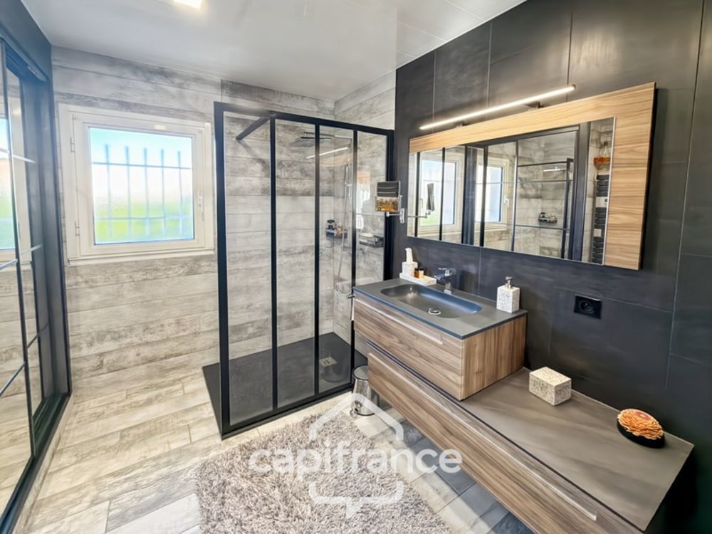 � vendre  Villa Gujan-Mestras (33470)