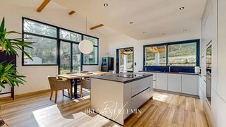  Villa � vendre 8 pi�ces 198 m�