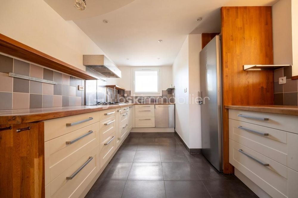 � vendre  Maison L'Isle-d'Abeau (38080)