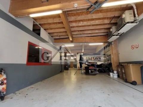 ENTREP&Ocirc;T-BUREAUX + LOGEMENT &Agrave; VENDRE DE 812 M2 SUR MONTREUIL ! 1700000 93100 Montreuil