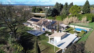  Propri�t�/ch�teau � vendre 11 pi�ces 260 m�