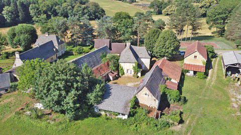   Corps de ferme Saint Crepin et Carlucet 6 pi�ce(s) 149 m2 Maison - 6 pi�ce(s) - 149 m�