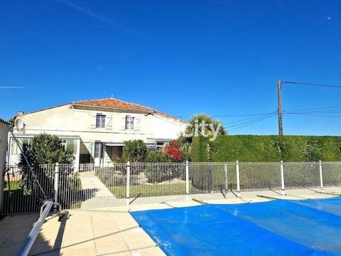   Maison Maison - 10 pi�ce(s) - 222 m�