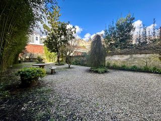  Maison � vendre 14 pi�ces 304 m�