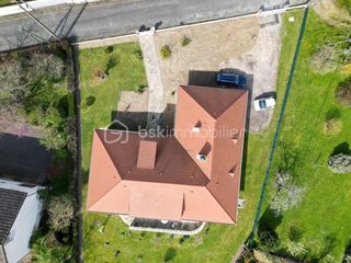  Propri�t�/ch�teau � vendre 10 pi�ces 255 m�