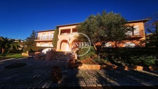  Villa � vendre 12 pi�ces 775 m�