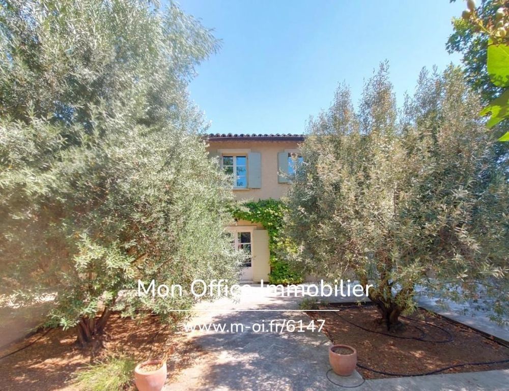 � vendre  Propri�t�/ch�teau Vaugines (84160)