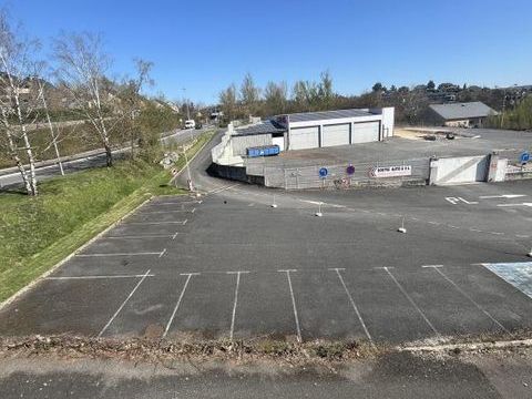 &Agrave; LOUER � ensemble de d&eacute;p&ocirc;ts accol&eacute;s de 557 m&sup2; au total � Acc&egrave;s poids lourds � Rond-point de la Gineste, Rodez 4200 12000 Rodez