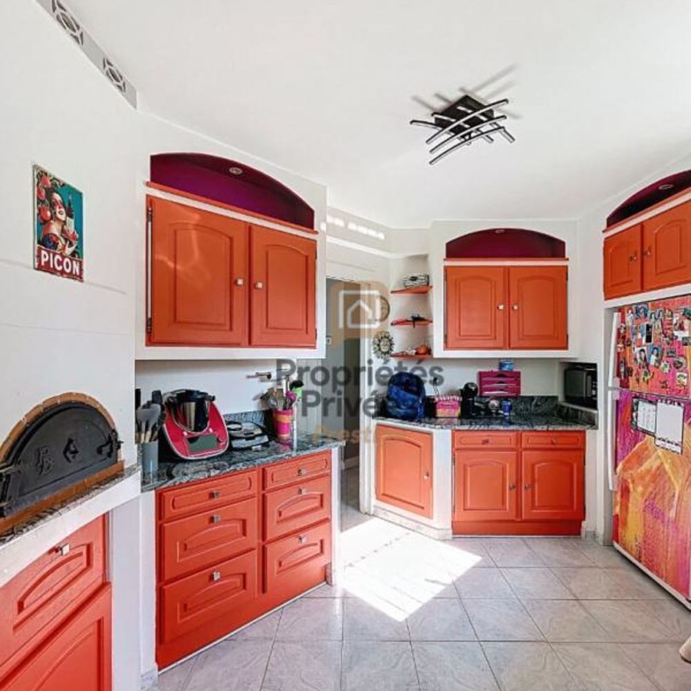 � vendre  Villa Saint-Maximin-la-Sainte-Baume (83470)