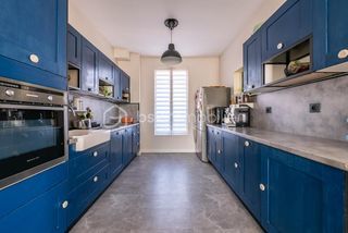  Maison � vendre 9 pi�ces 165 m�