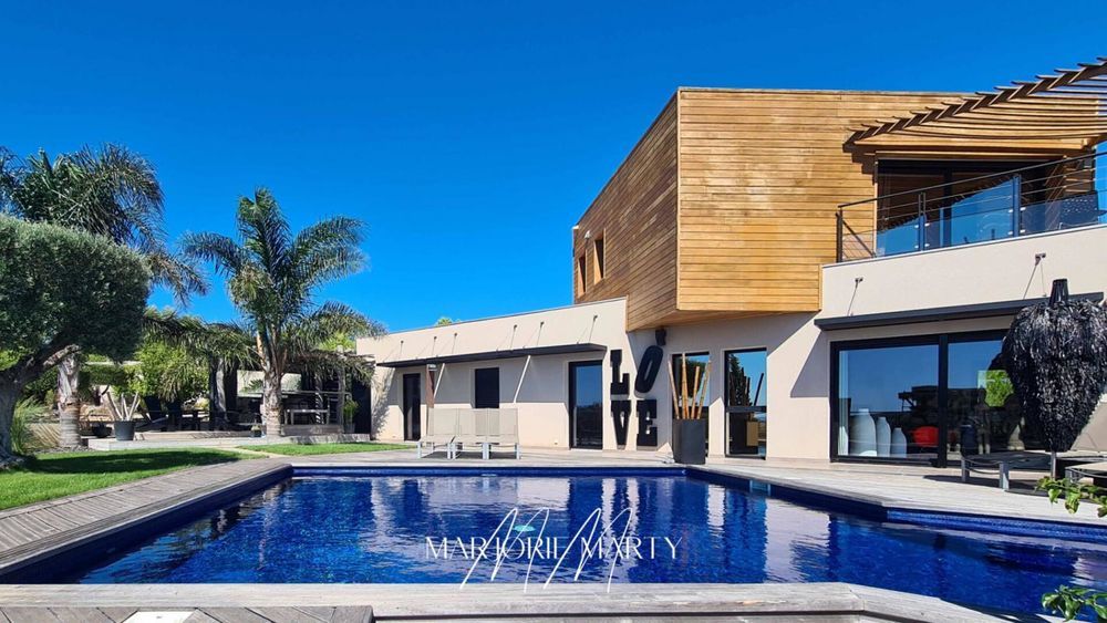 � vendre  Propri�t�/ch�teau Narbonne (11100)