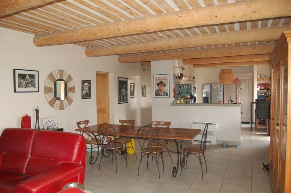 � vendre  Maison Lagnes (84800)