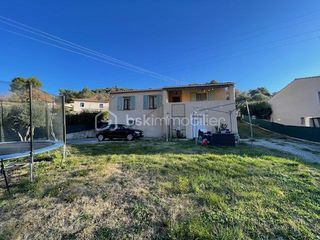  Villa � vendre 10 pi�ces 200 m�