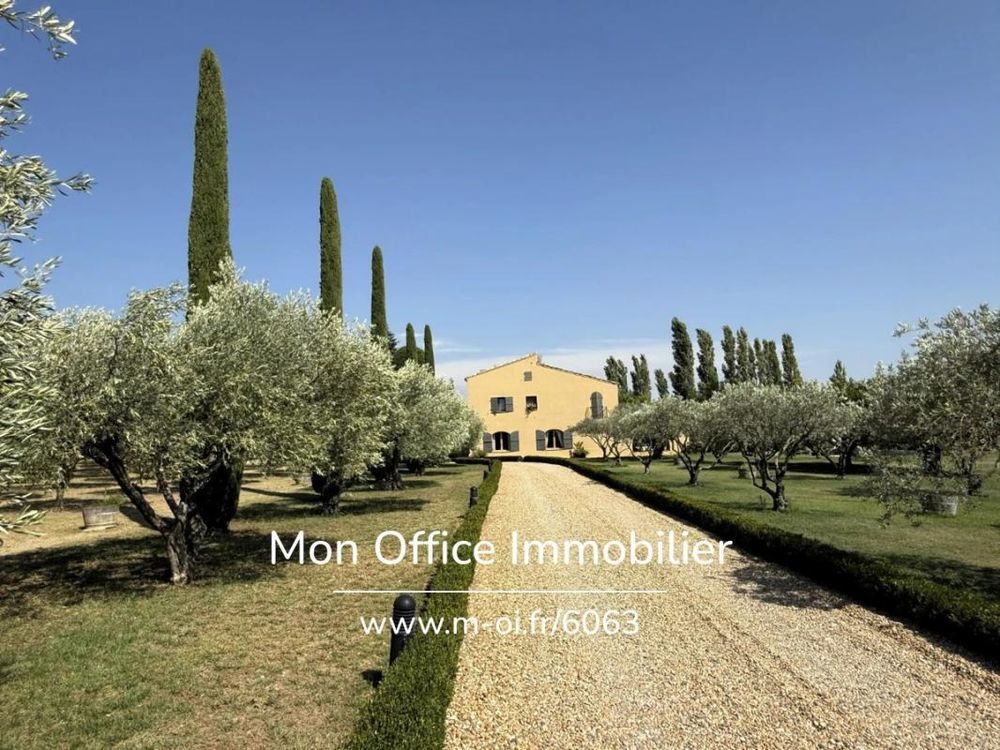 � vendre  Propri�t�/ch�teau Lourmarin (84160)