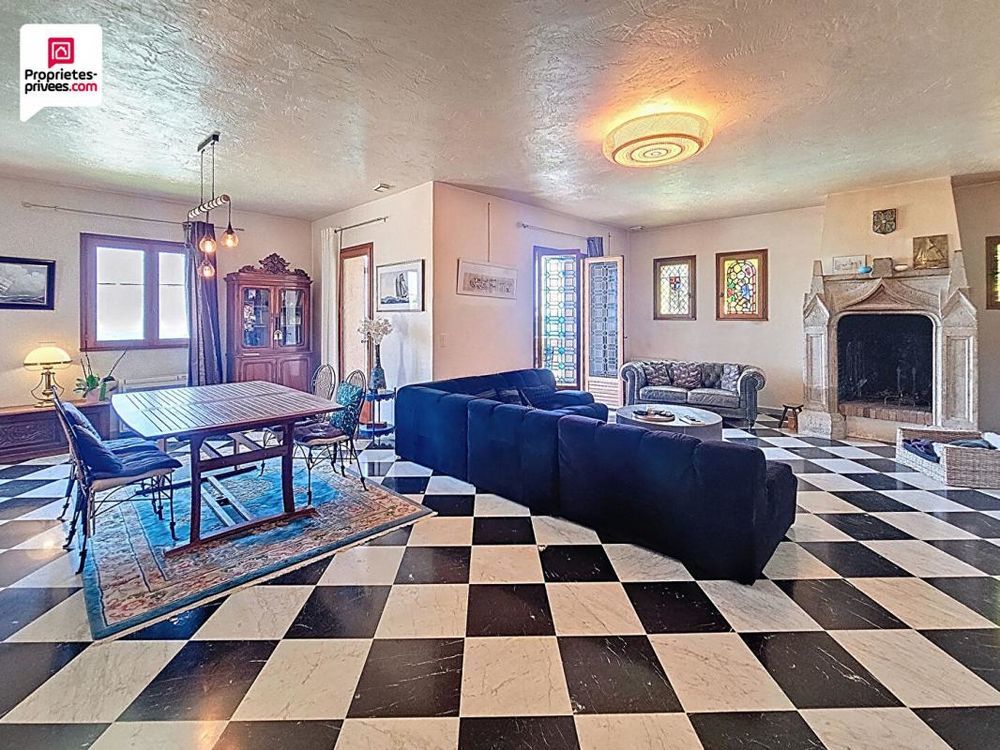 � vendre  Villa Tanneron (83440)