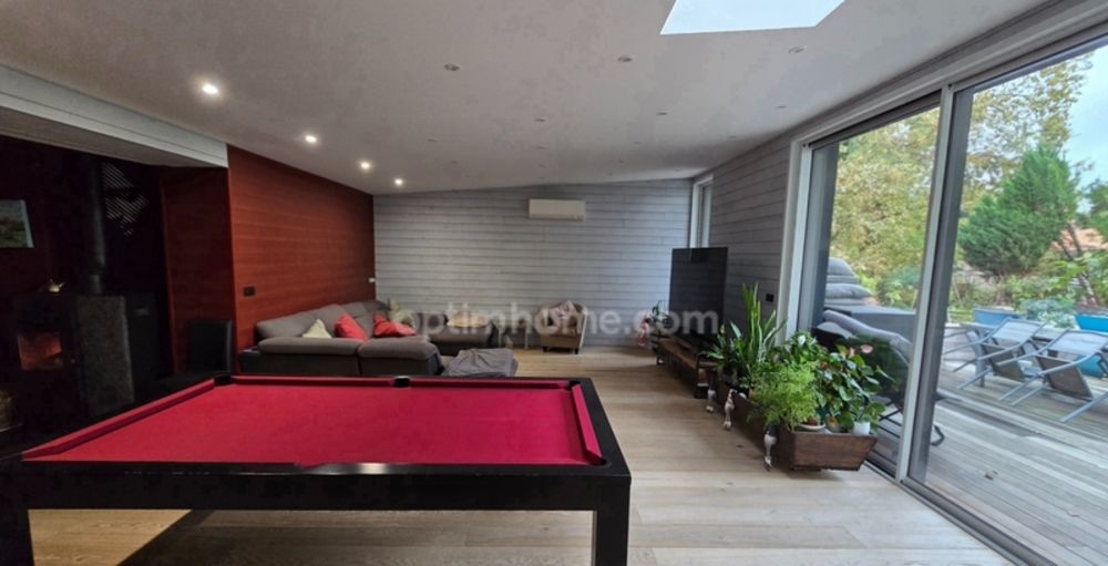 � vendre  Villa L�ognan (33850)