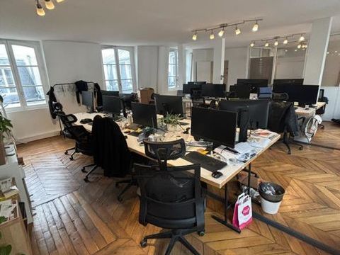 Bureaux de 193 m&sup2; non divisibles &agrave; louer, 9&egrave;me arrondissement de Paris 10535 75009 Paris