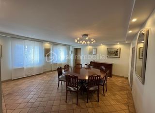  Maison � vendre 8 pi�ces 345 m�