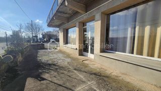  Immeuble � vendre 15 + pi�ces 900 m�