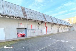  Immeuble � vendre 15 + pi�ces 1800 m�