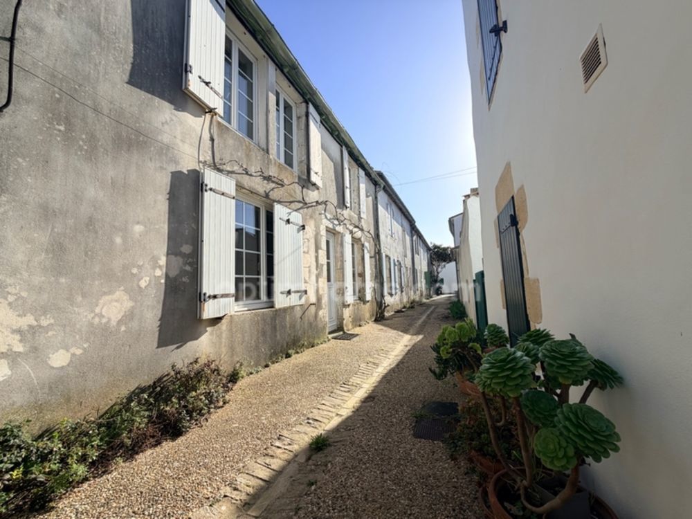 � vendre  Maison Ars-en-R� (17590)