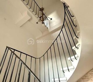  Propri�t�/ch�teau � vendre 10 pi�ces 280 m�