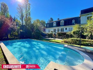  Propri�t�/ch�teau � vendre 8 pi�ces 350 m�