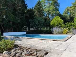  Maison � vendre 9 pi�ces 296 m�