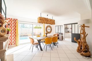  Maison � vendre 8 pi�ces 232 m�